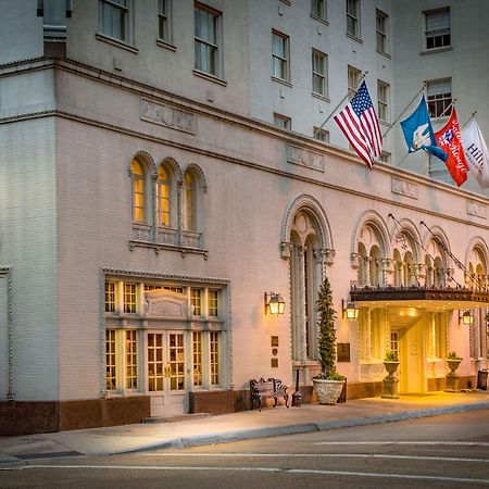 Отель Hilton Baton Rouge Capitol Center Экстерьер фото