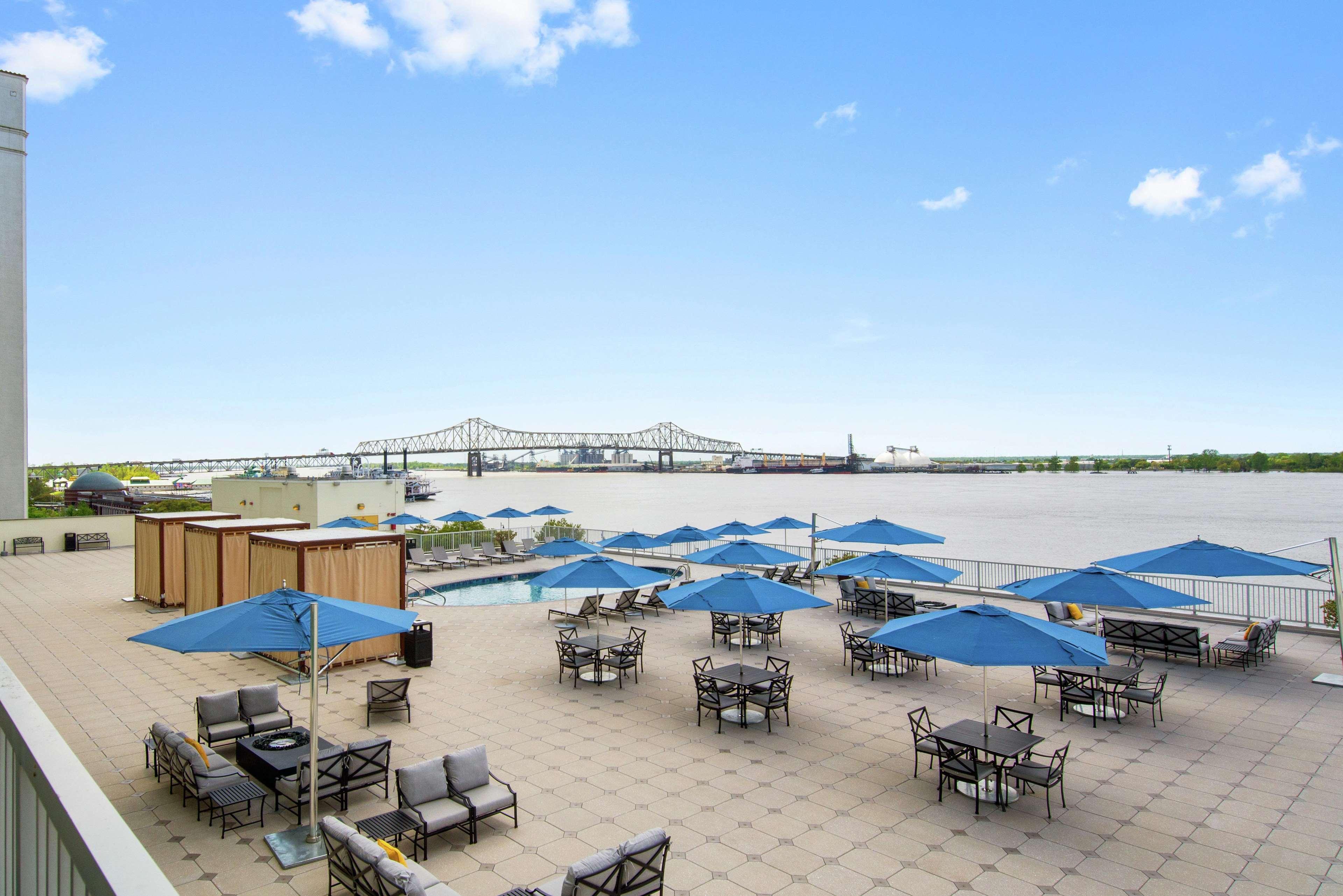 Отель Hilton Baton Rouge Capitol Center Экстерьер фото