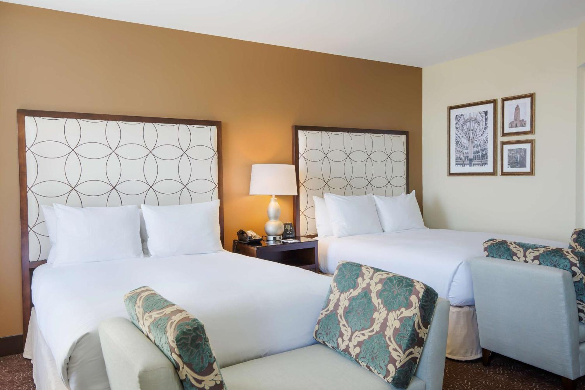 Отель Hilton Baton Rouge Capitol Center Экстерьер фото